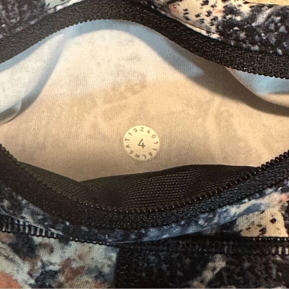 Lululemon Wunder Under High Rise Legging Spring Bloom Multi Blue Floral Size 4 - Picture 4 of 5